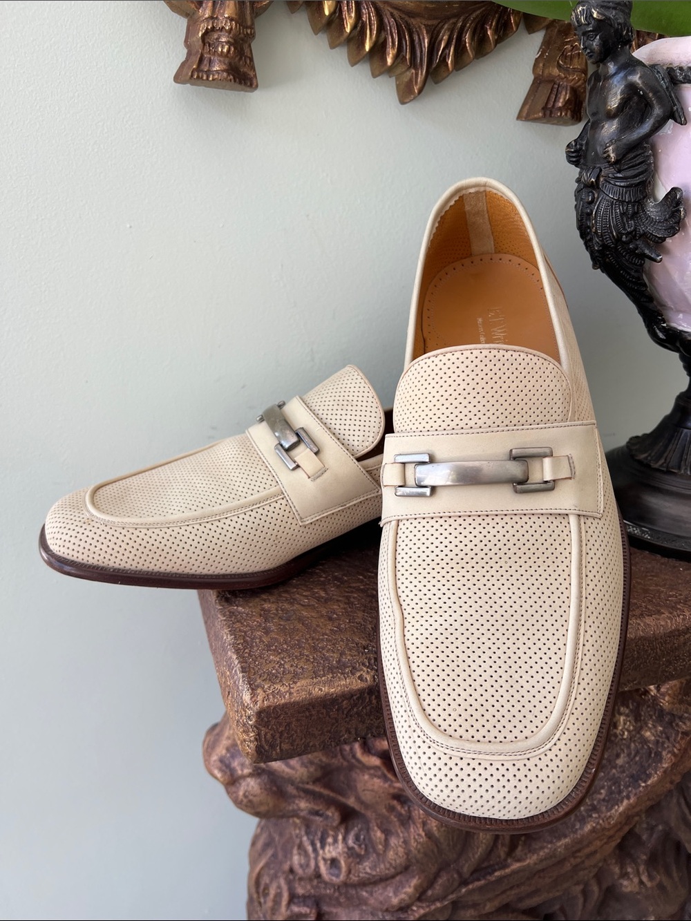 NWOT. Men's Perforated Cream Leather Slip-On Loafers with Silver Bit